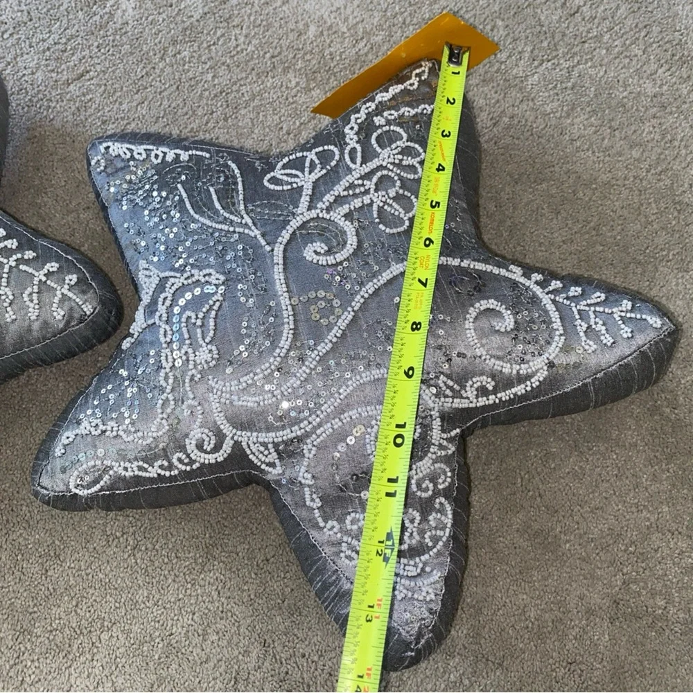 Pier 1‎ Imports Holiday Sequins Beaded Sliver Star Shaped Accent Pillow One (1)